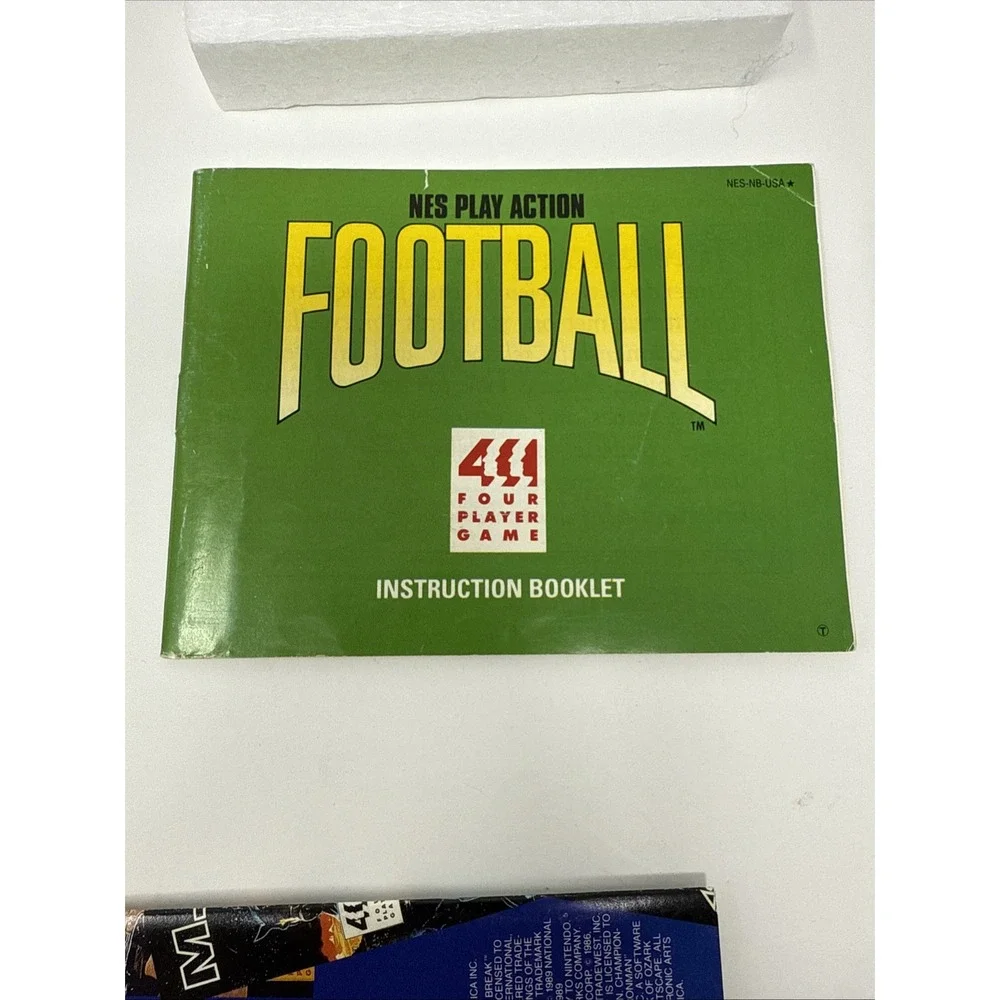 Play Action Football NES CIB Nice Shape! Fast Free Shipping!‎